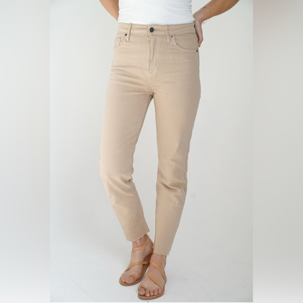 Carly Jean Los Angeles Chrissy Classic Straight Leg Jeans